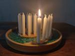 Keramická adventní spirála fialková - modrá - zelená